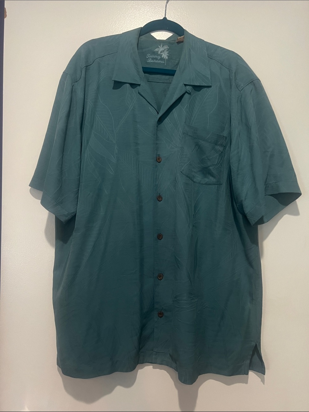 Men’s Tommy Bahama Teal Short-Sleeve Camp Shirt  size L